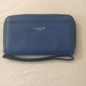 Coach wristlet in blue